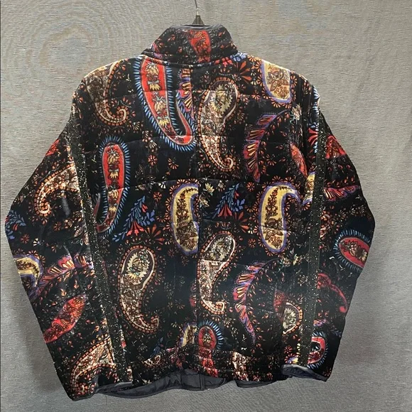 Johnny Was Black and Red Paisley velvet Dolman Quilted jacket . L, XL.